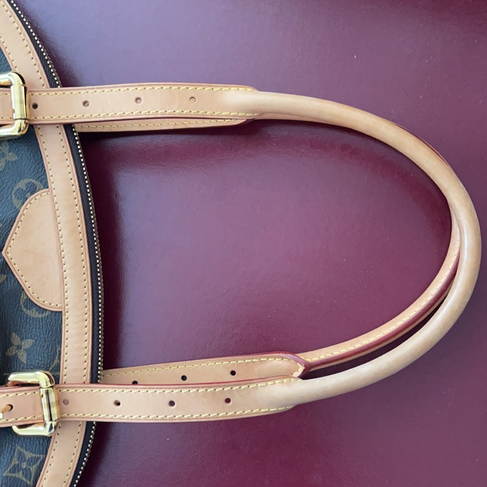 Louis Vuitton Tivoli GM Handbag - Picture 11 of 11